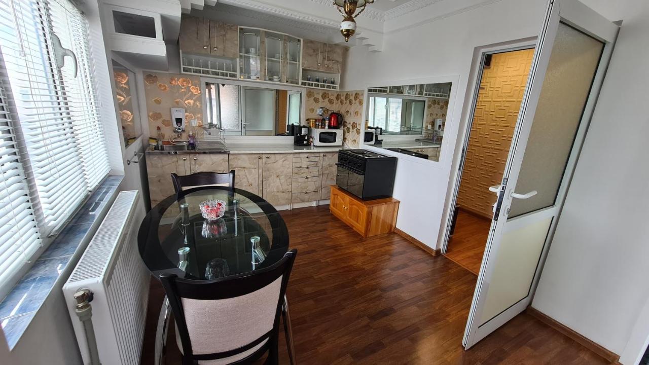 Просторен двустаен апартамент близо до центъра Spacious 1 bedroom appartment near the center Монтана Экстерьер фото